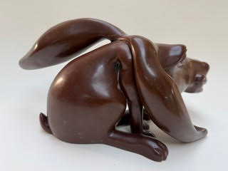 Lapâne Marron Sculpture en résine marron représentant Mixte entre un lapin et un âne